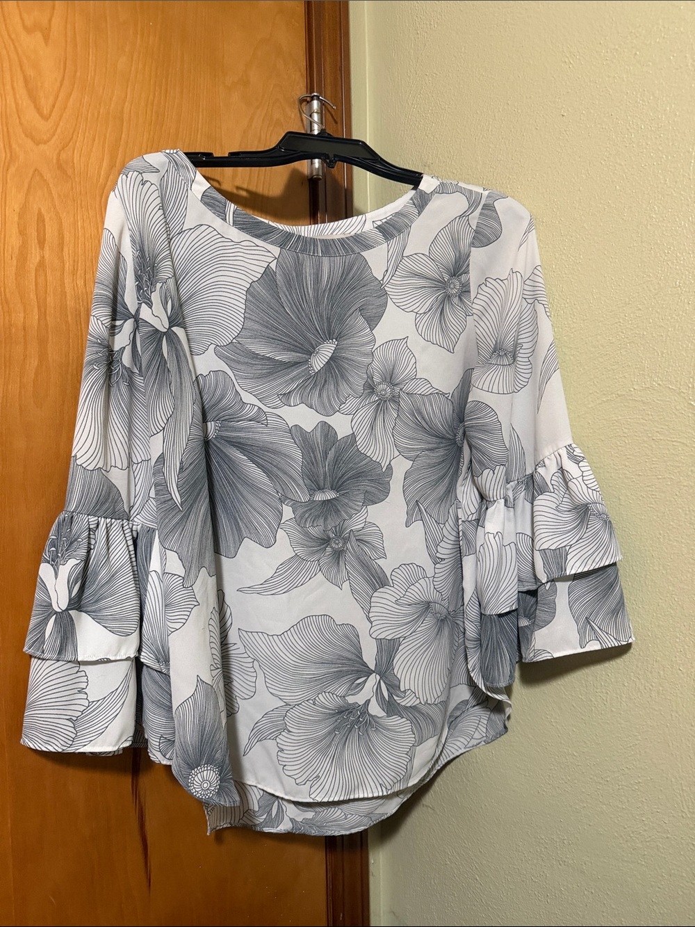 LOFT White Blouse with Gray Floral Ruffle Sleeves